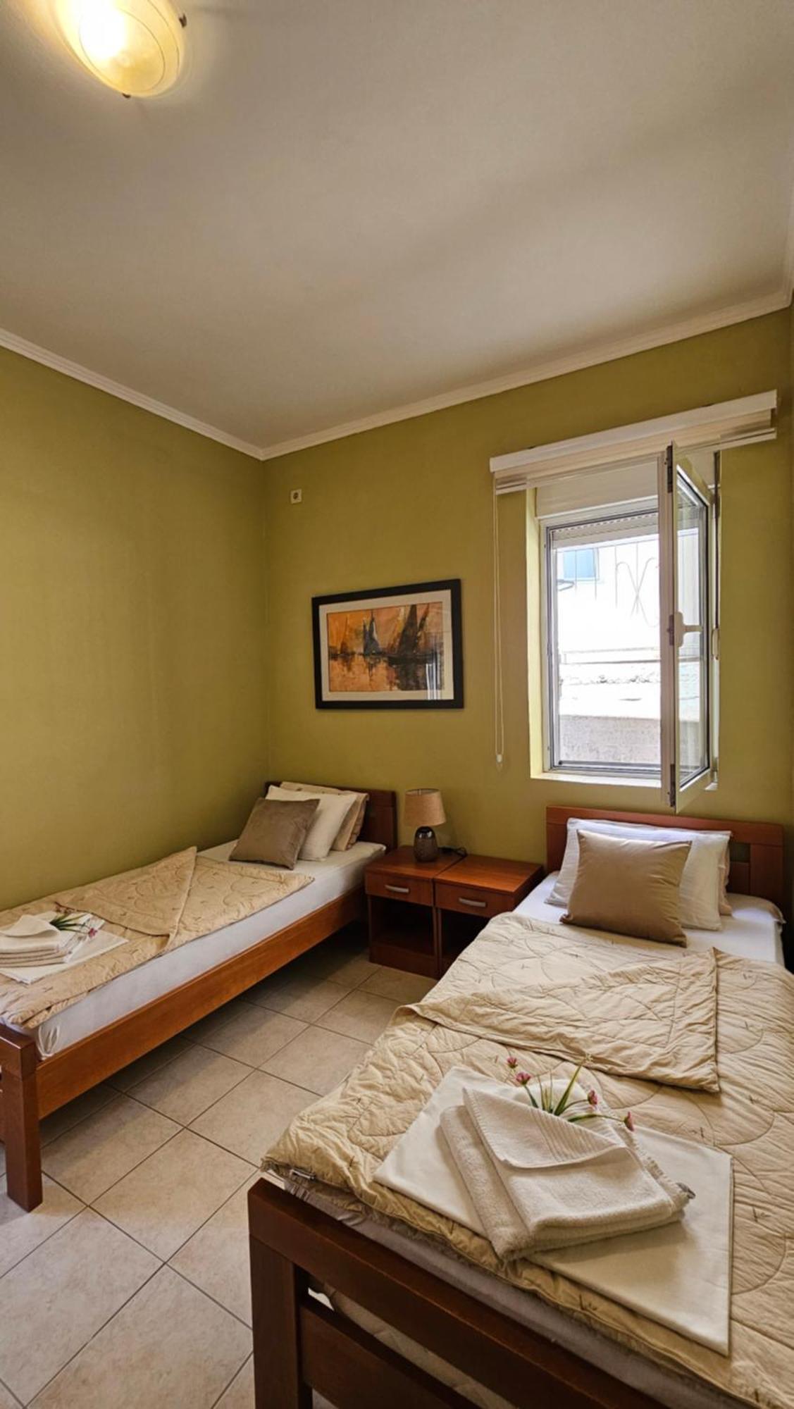 Lalovina Apartment Херцег-Нови Экстерьер фото